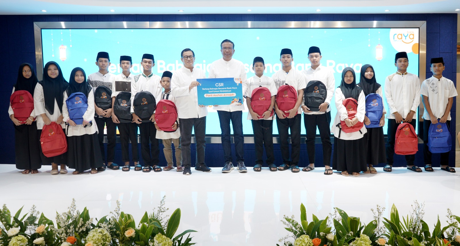 Rayakan Ramadan dengan Berbagi Bahagia Bersama BRI Group, Bank Raya Salurkan Paket Sembako ke 11 kota di Indonesia