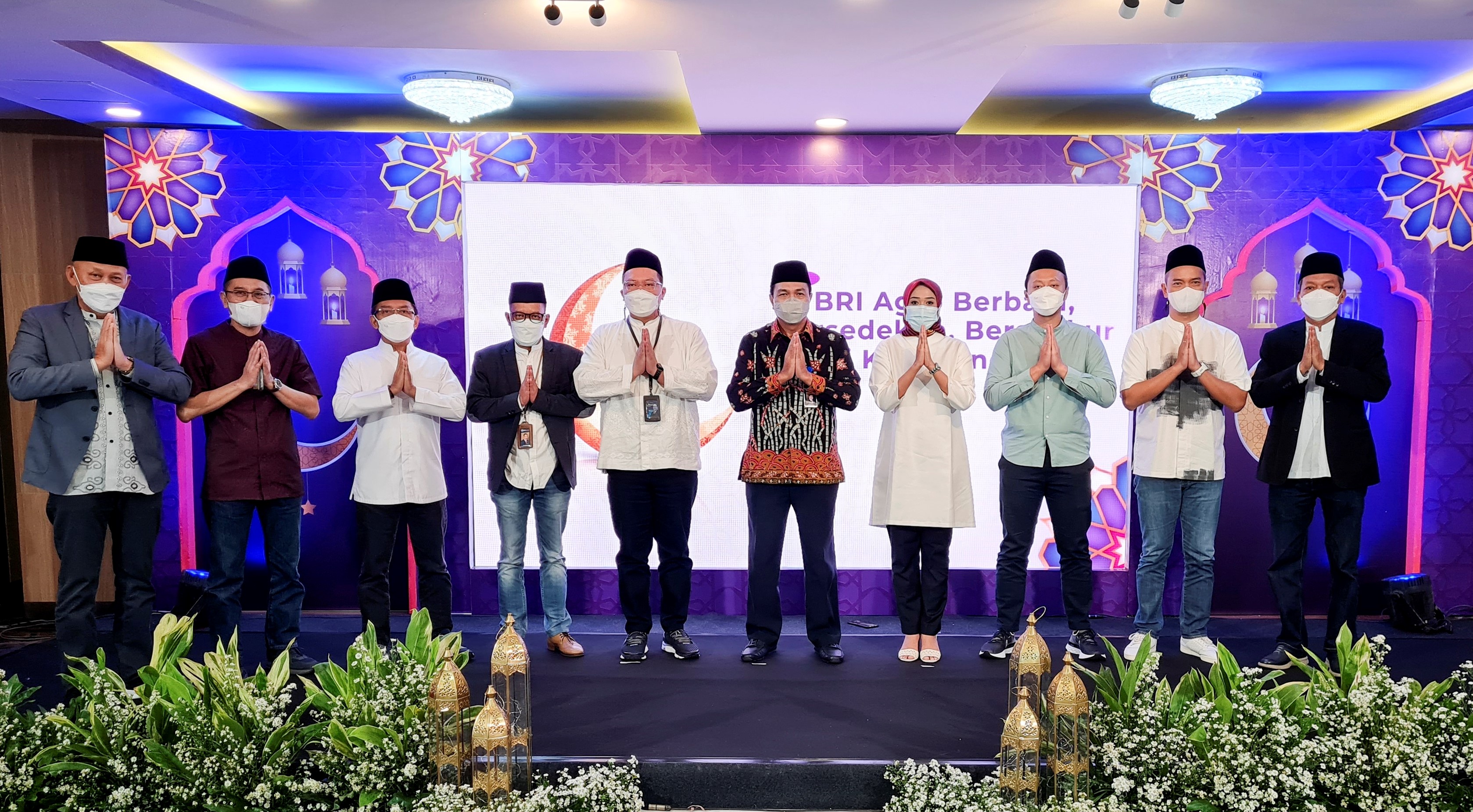 Peduli kepada Pekerja Lepas “Gig Economy”, BRI Agro Memberikan Bantuan CSR Paket Sembako di Bulan Ramadhan