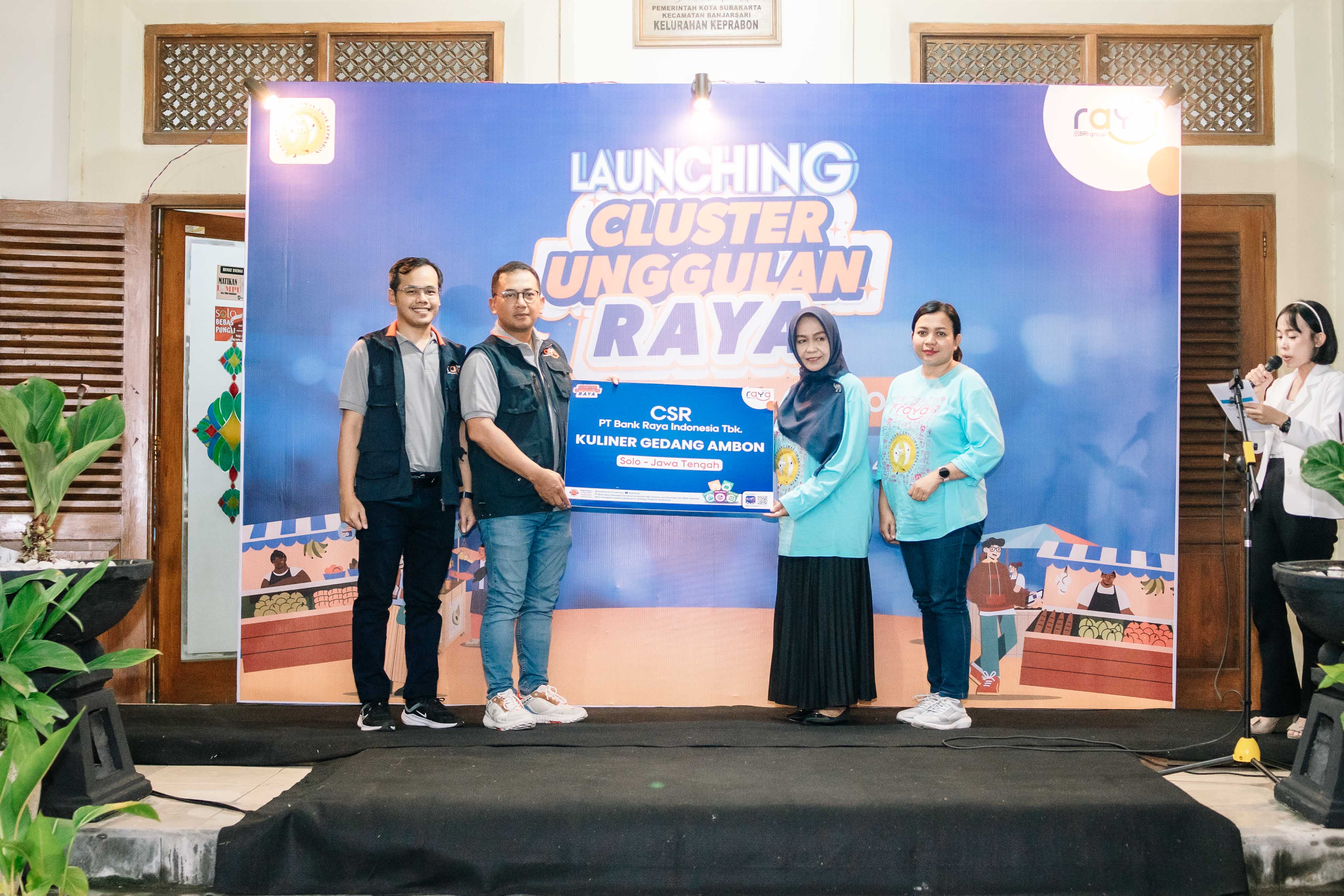 Bank Raya Resmikan Cluster Unggulan, Dukung Komunitas Pelaku Usaha Perempuan Gedang Ambon Solo Makin Cerdas Kelola Usaha dengan Raya Apps